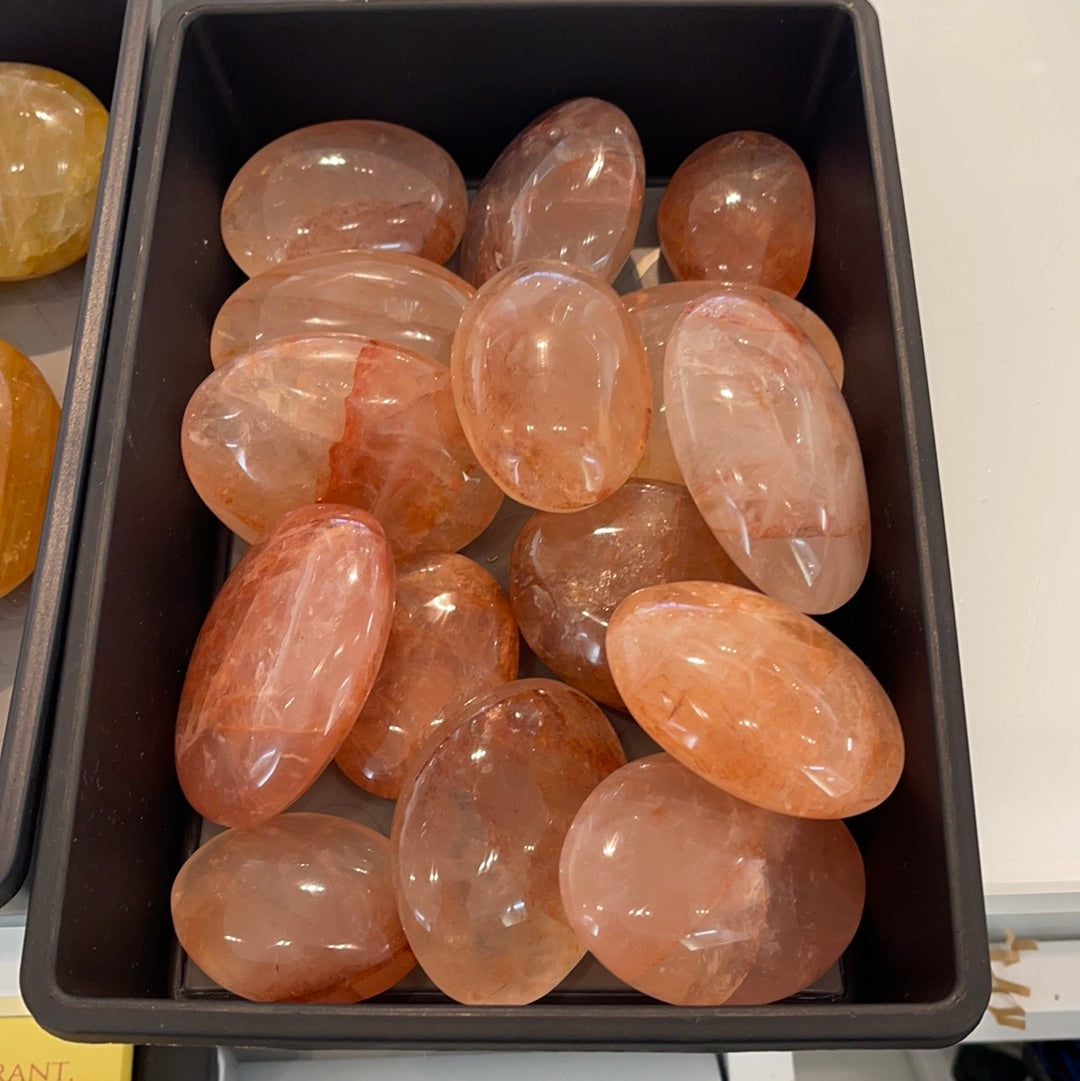 Hematoid Quartz Palmstone XL