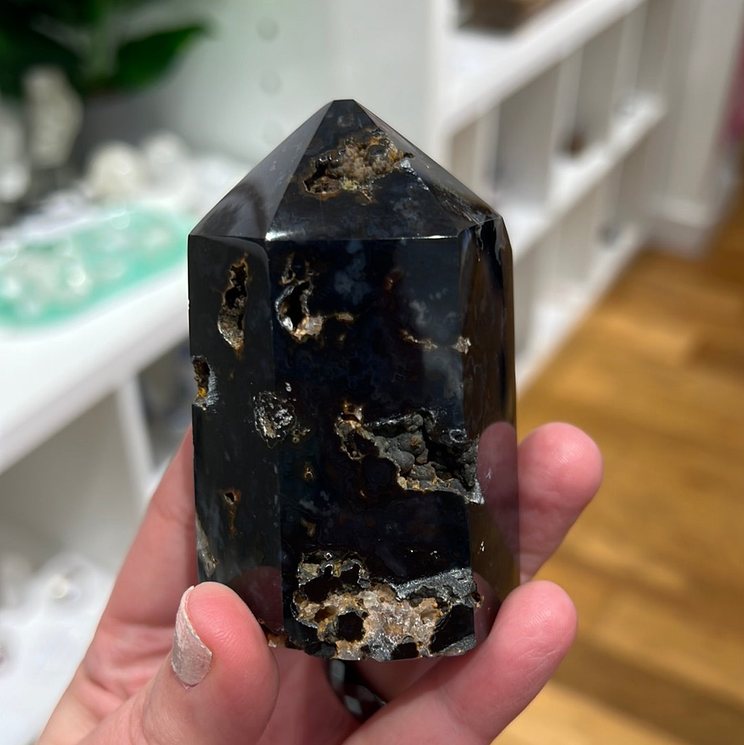 Agate Chalcedony Tower