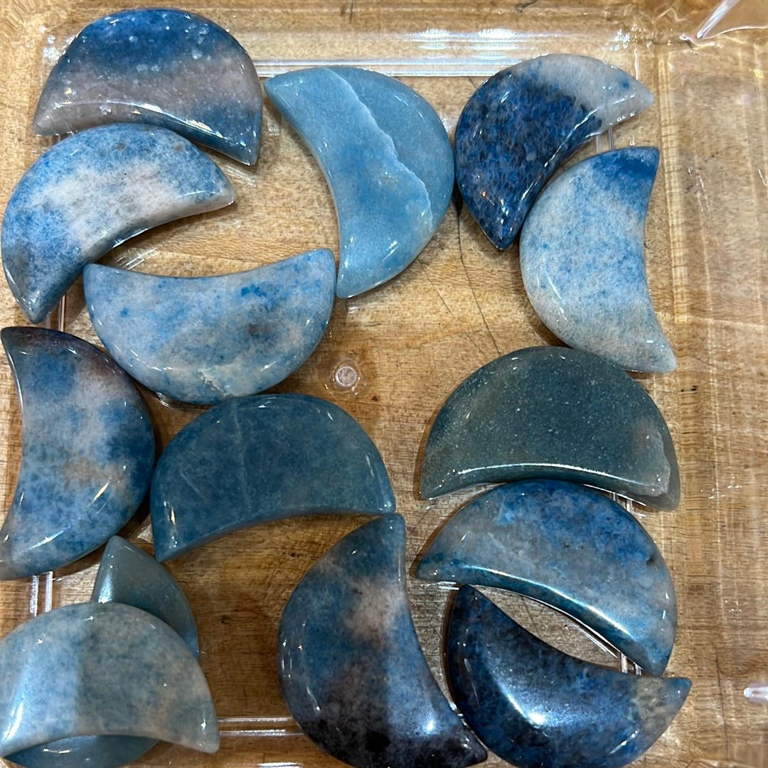 Trolleite Moon Mini Carving