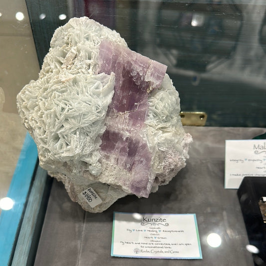 Kunzite Collector’s Piece