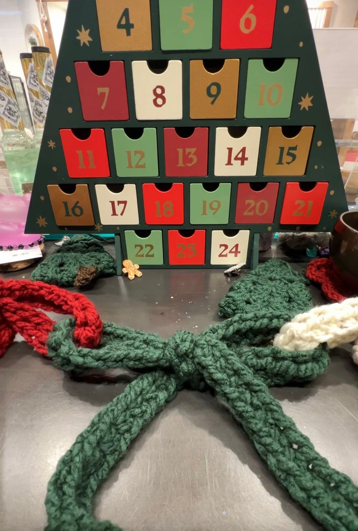 Crochet A Holiday Bow Garland Class November 8th 6:30-8:30pm