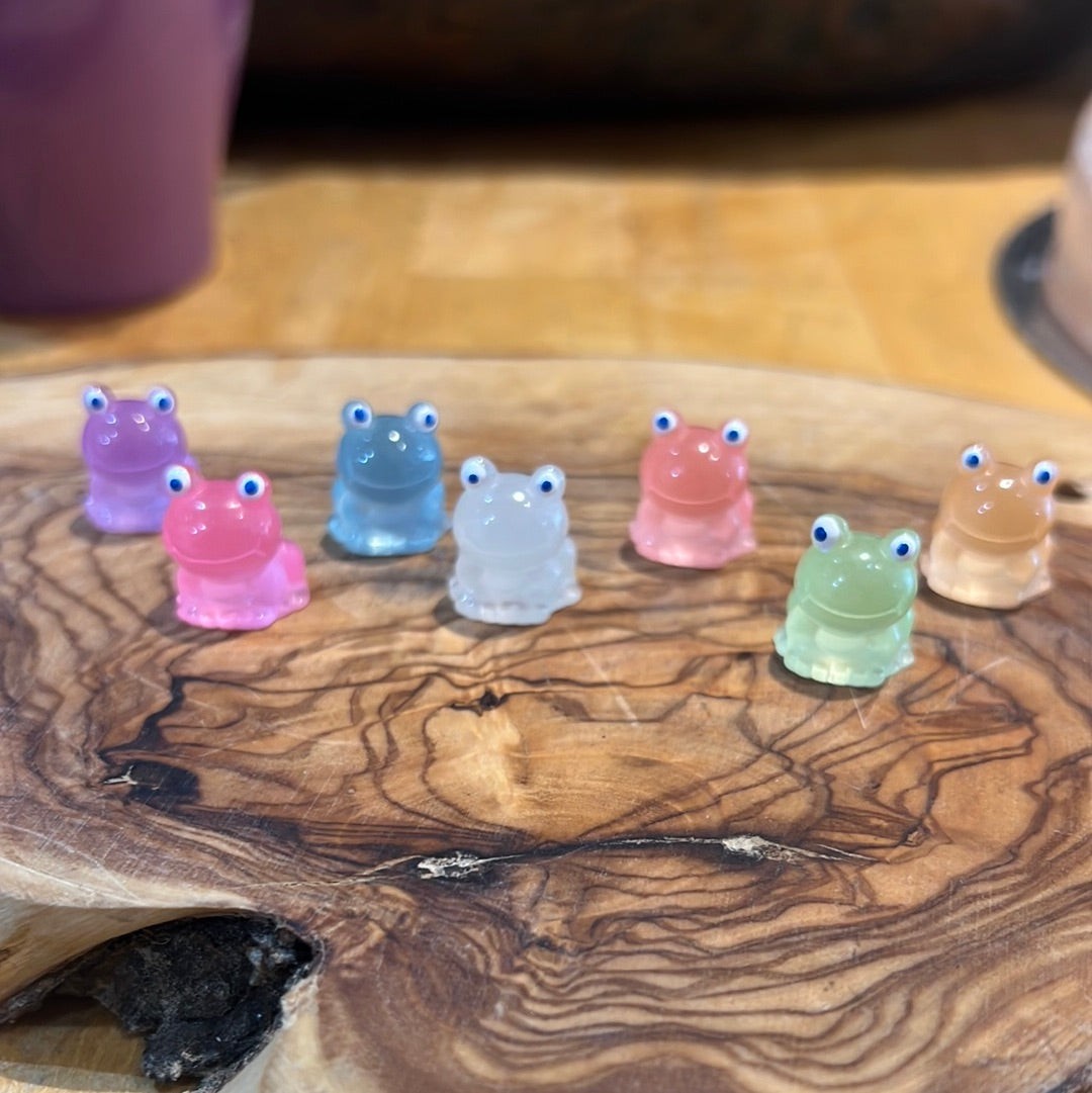 Mini Resin Frog