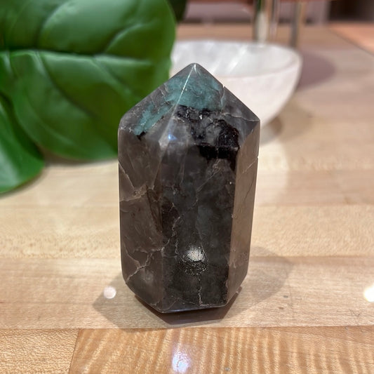 Emerald In Matrix Tower