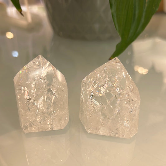 Crackle Quartz Tower