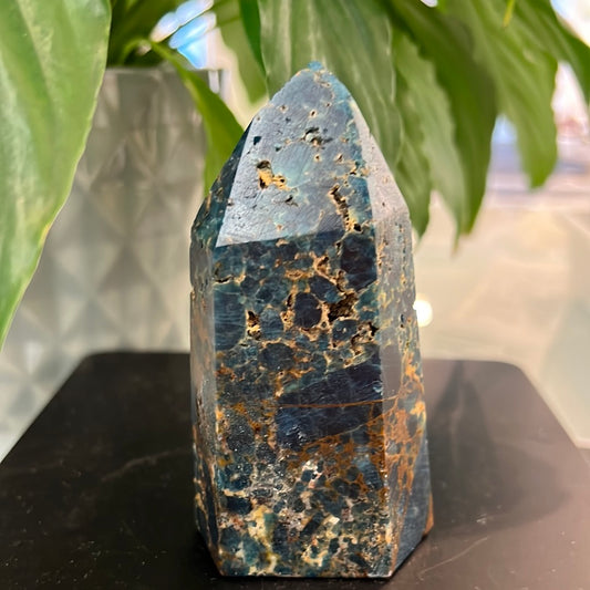 Apatite Chalcedony Tower