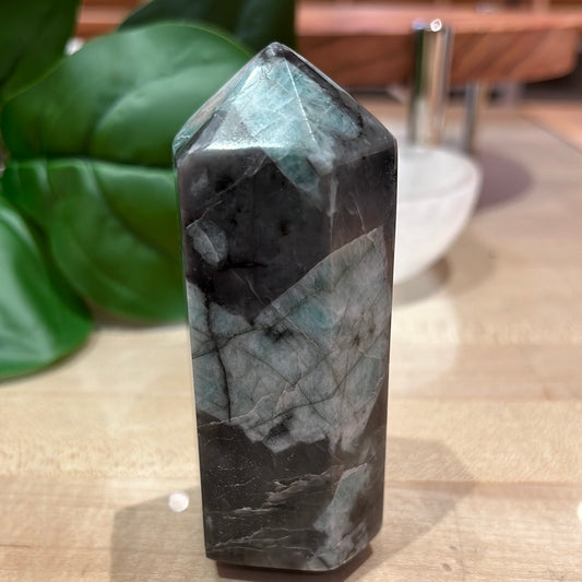 Emerald In Matrix Tower