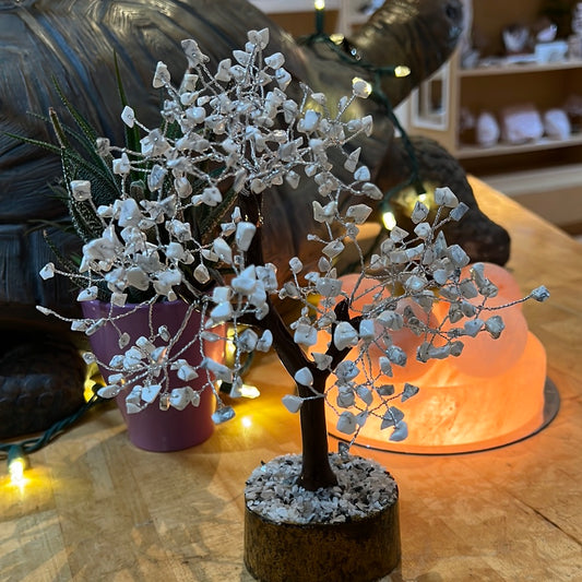 Howlite Tree